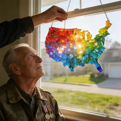 🌈Mosaic-Style USA Map & Flag Suncatcher - Hang the Rainbow of America in Your Window